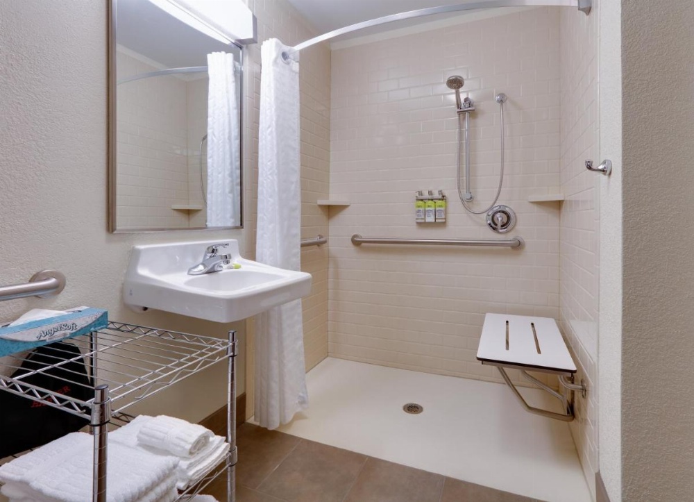 Candlewood Suites Salina Image 11