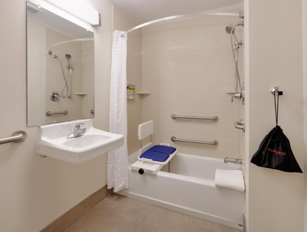 Candlewood Suites Salina Image 13